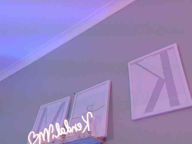 Kendalmiller webcam