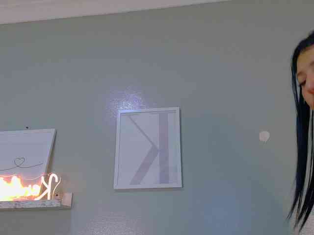 Kendalmiller webcam