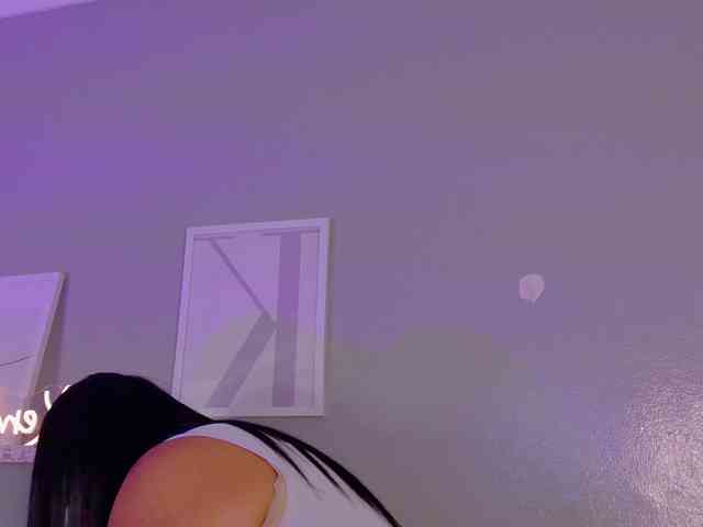 Kendalmiller webcam