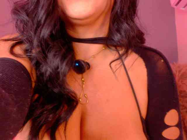 Kendalmiller webcam