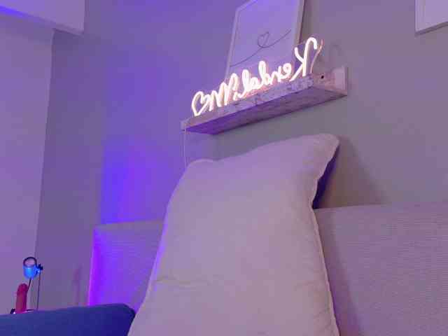Kendalmiller webcam