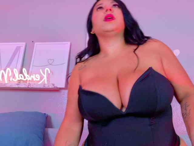 Kendalmiller webcam