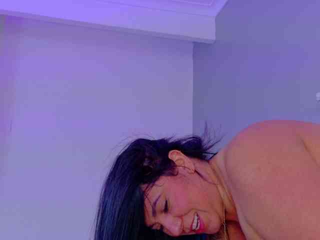 Kendalmiller webcam