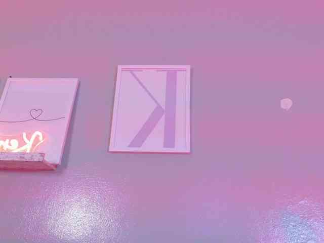 Kendalmiller webcam