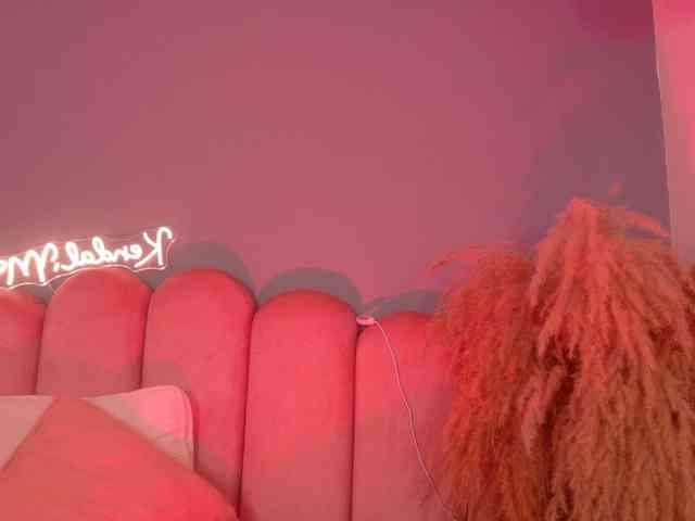 Kendalmiller webcam
