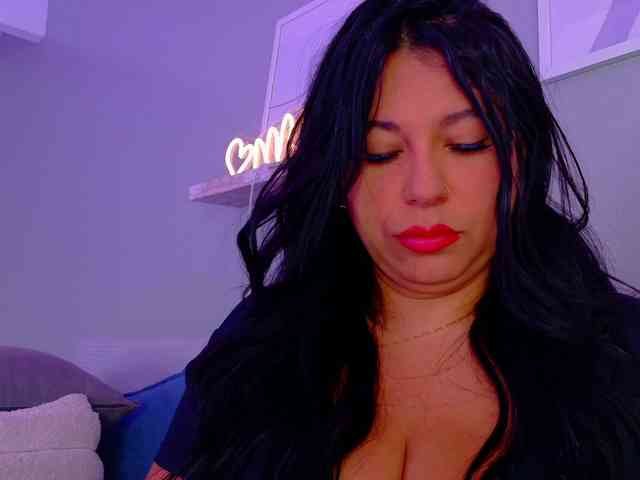 Kendalmiller webcam