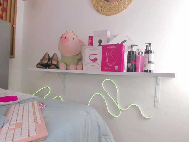 TiffanyWright live cam on BongaCams
