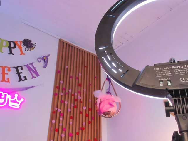 TiffanyWright live cam on BongaCams