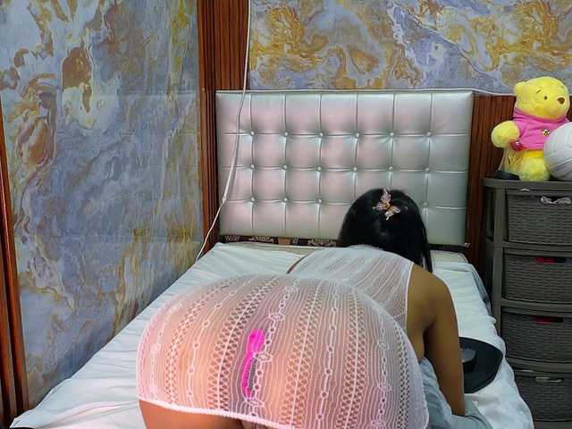 Mady29 live cam on BongaCams