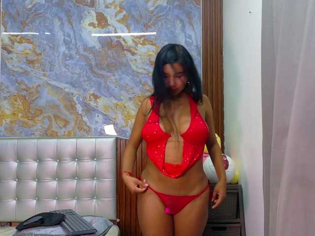 Mady29 live cam on BongaCams