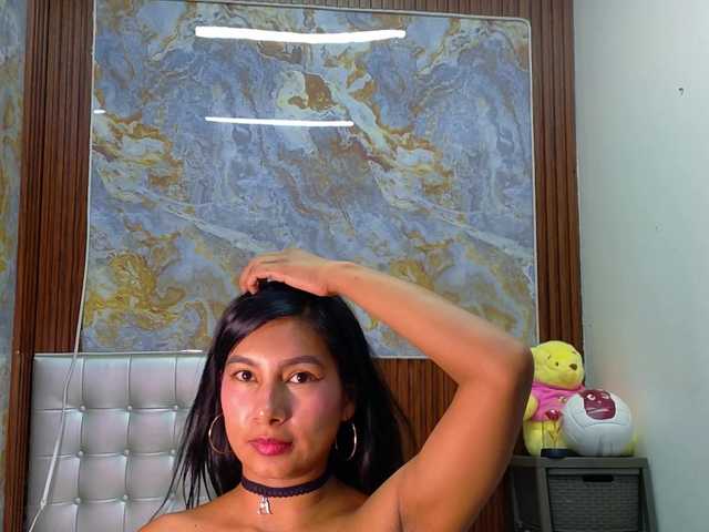 Mady29 live cam on BongaCams