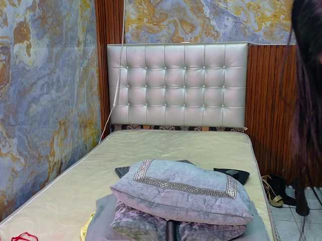 Mady29 live cam on BongaCams