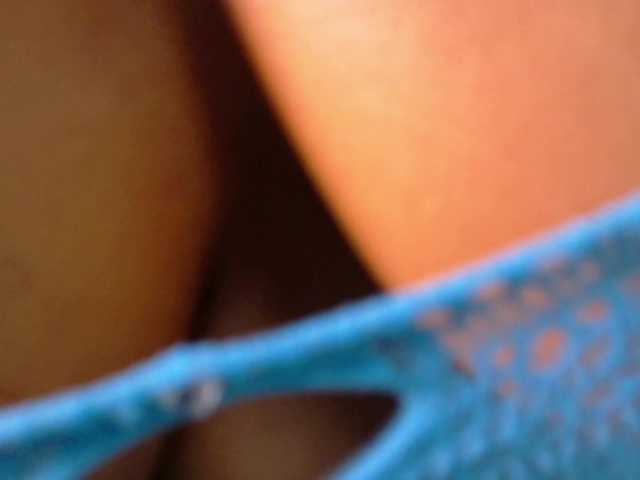 Mady29 live cam on BongaCams