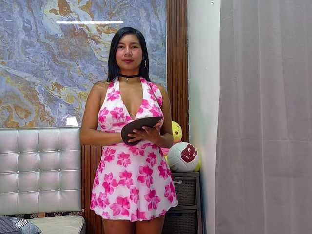 Mady29 live cam on BongaCams
