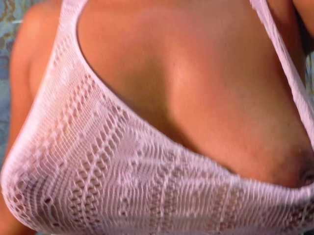 Mady29 live cam on BongaCams