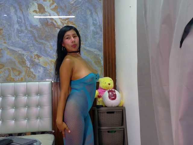 Mady29 live cam on BongaCams