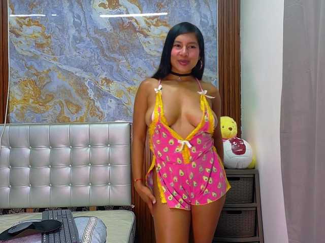 Mady29 live cam on BongaCams
