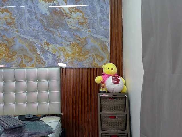Mady29 live cam on BongaCams
