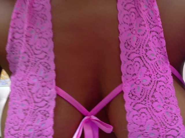 Mady29 live cam on BongaCams