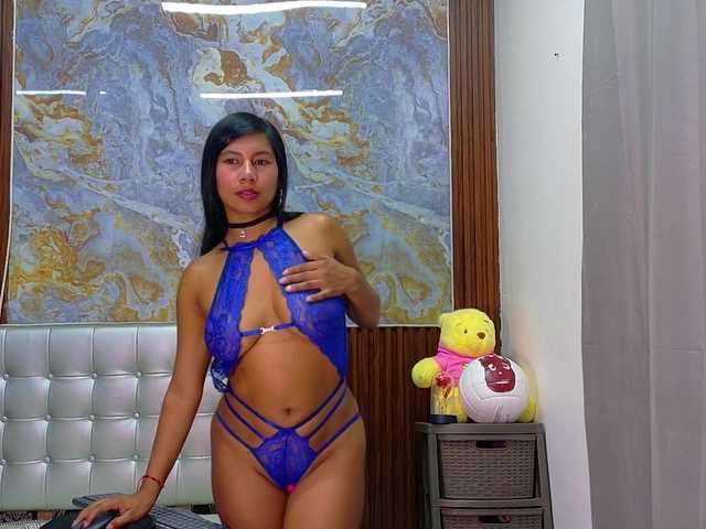 Mady29 live cam on BongaCams