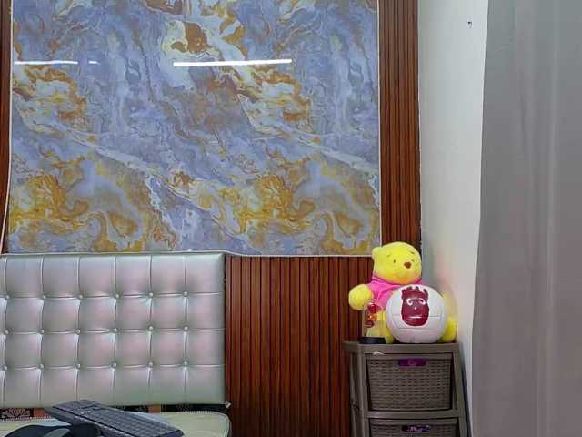 Mady29 live cam on BongaCams
