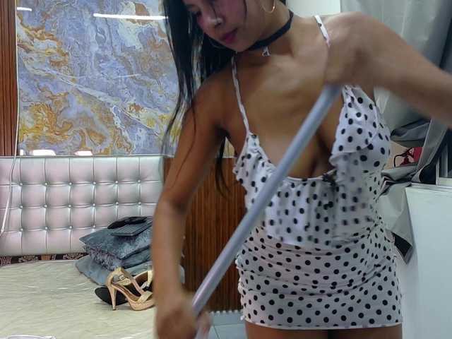 Mady29 live cam on BongaCams