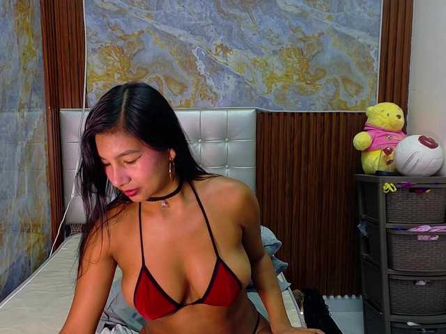 Mady29 live cam on BongaCams