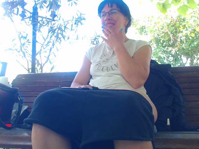 AnnBigLabia live cam on BongaCams
