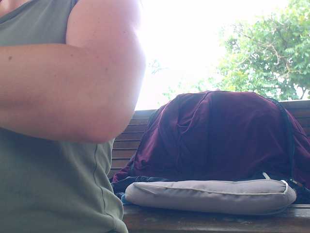 AnnBigLabia