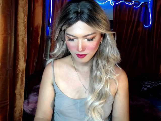 QueenMorganaxx live webcam show