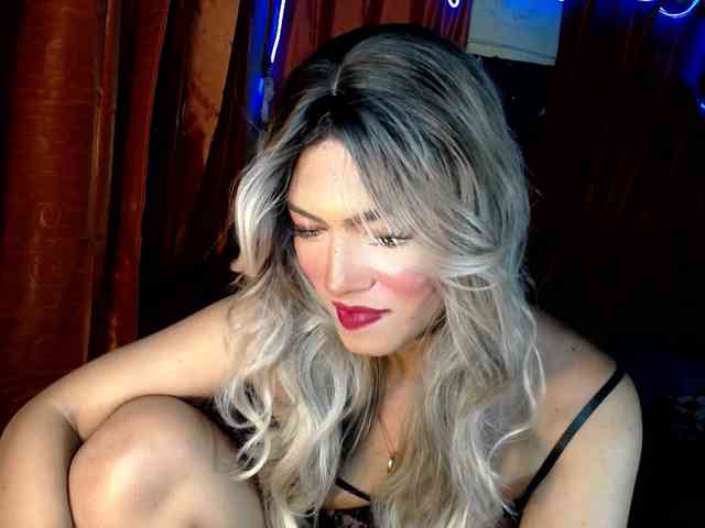 Queensabbyvee Live Webcam on BongaCams