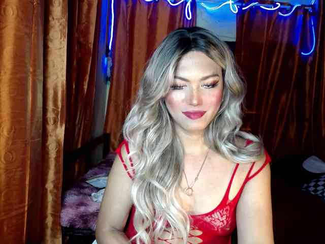 Queensabbyvee Live Webcam on BongaCams