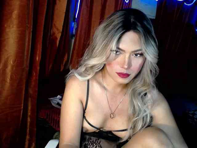 Queensabbyvee Live Webcam on BongaCams