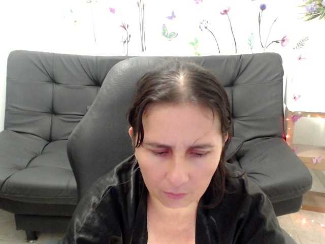 victoria-jones live cam on BongaCams