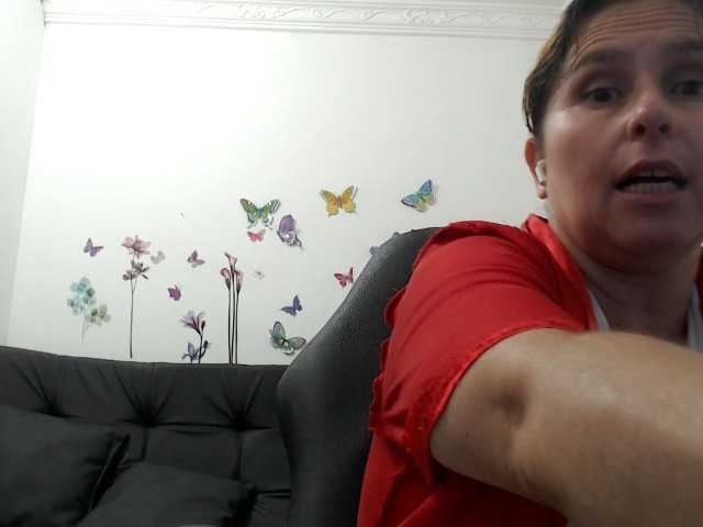 victoria-jones webcam bongacams model stream image
