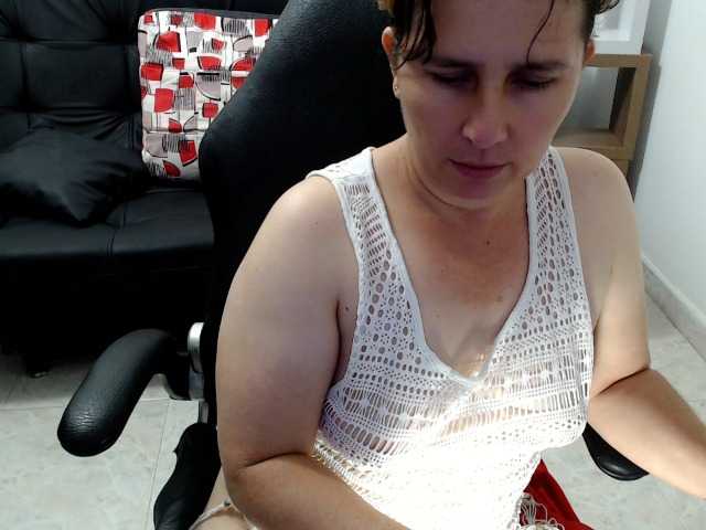  victoria-jones chat room