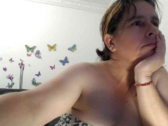 victoria-jones webcam