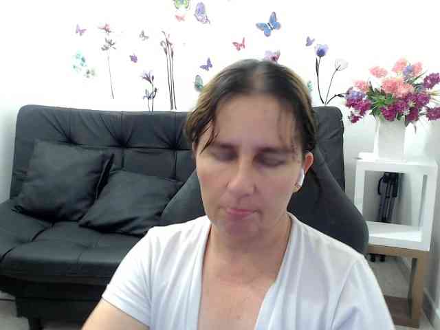 victoria-jones webcam