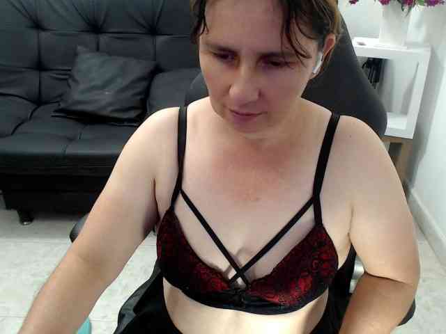 victoria-jones webcam