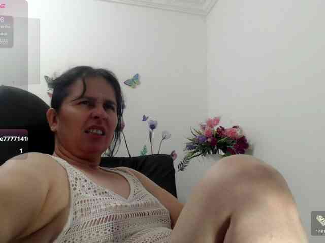 victoria-jones webcam