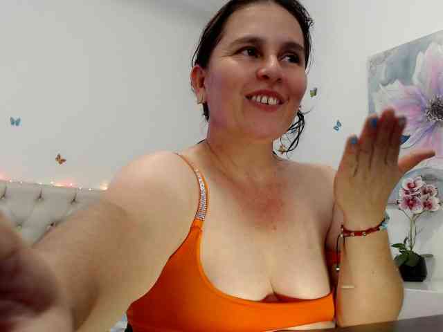 victoria-jones webcam