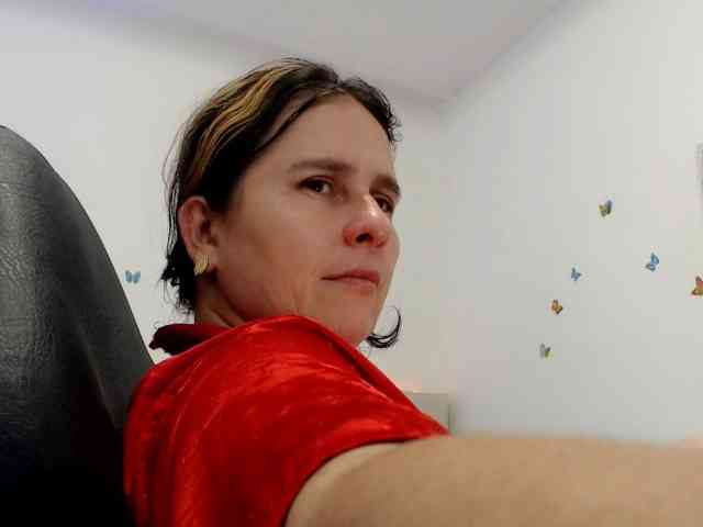 victoria-jones webcam