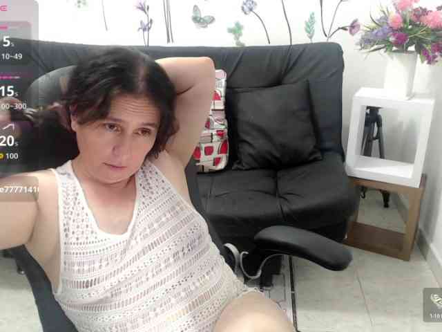 victoria-jones webcam