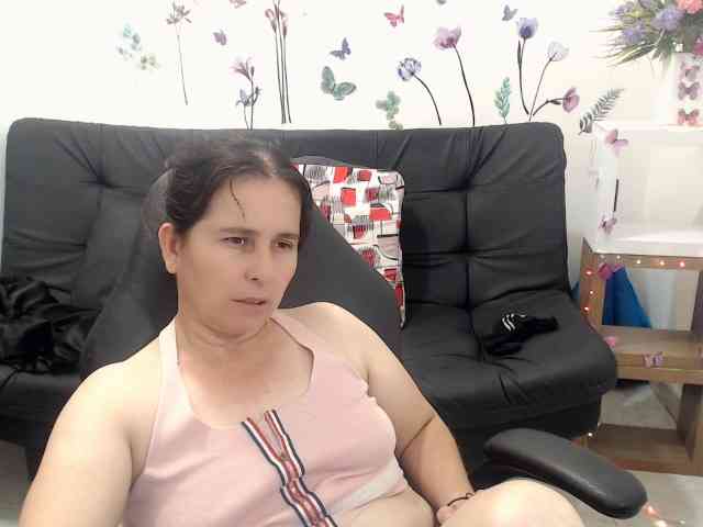 victoria-jones webcam