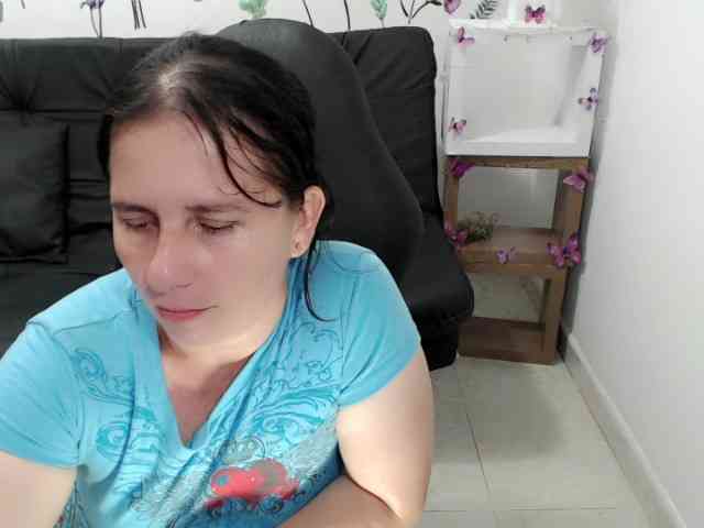 victoria-jones webcam