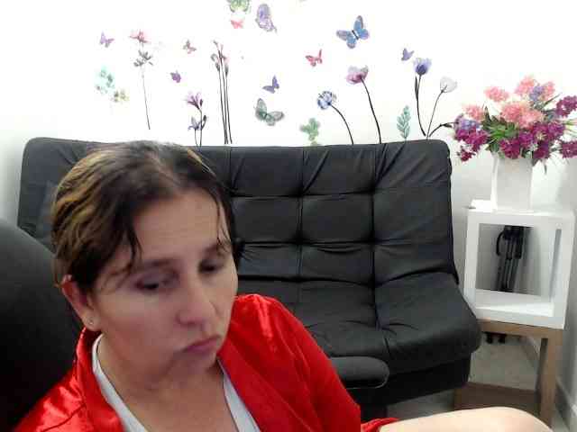 victoria-jones webcam