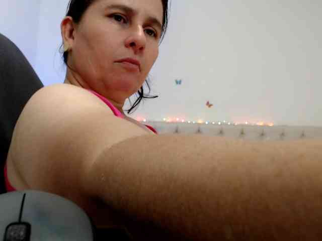 victoria-jones webcam