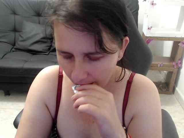victoria-jones webcam