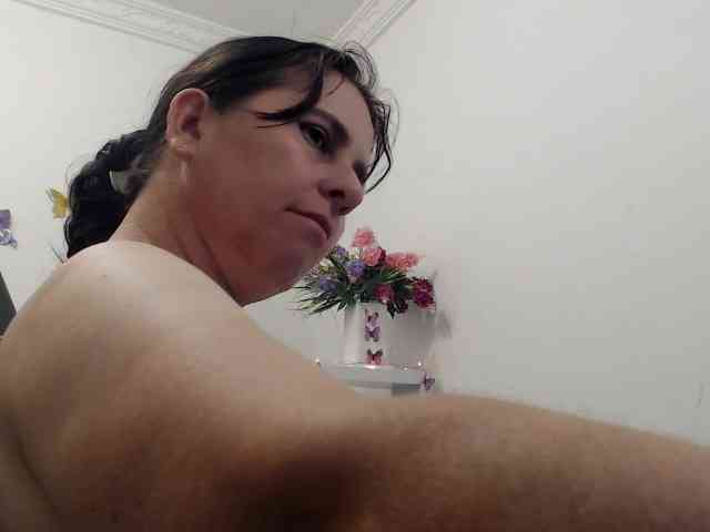 victoria-jones webcam