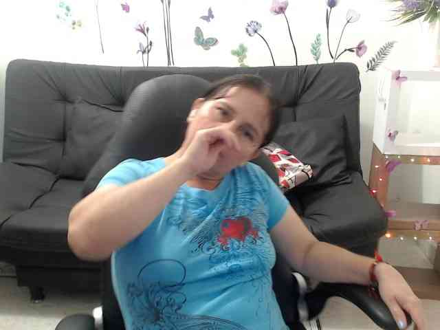 victoria-jones webcam